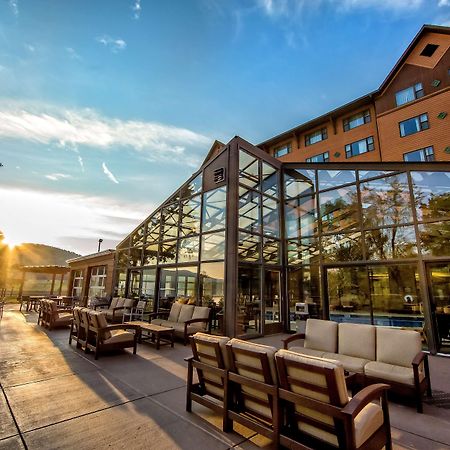 Rocky Gap Casino Resort Flintstone Exterior photo